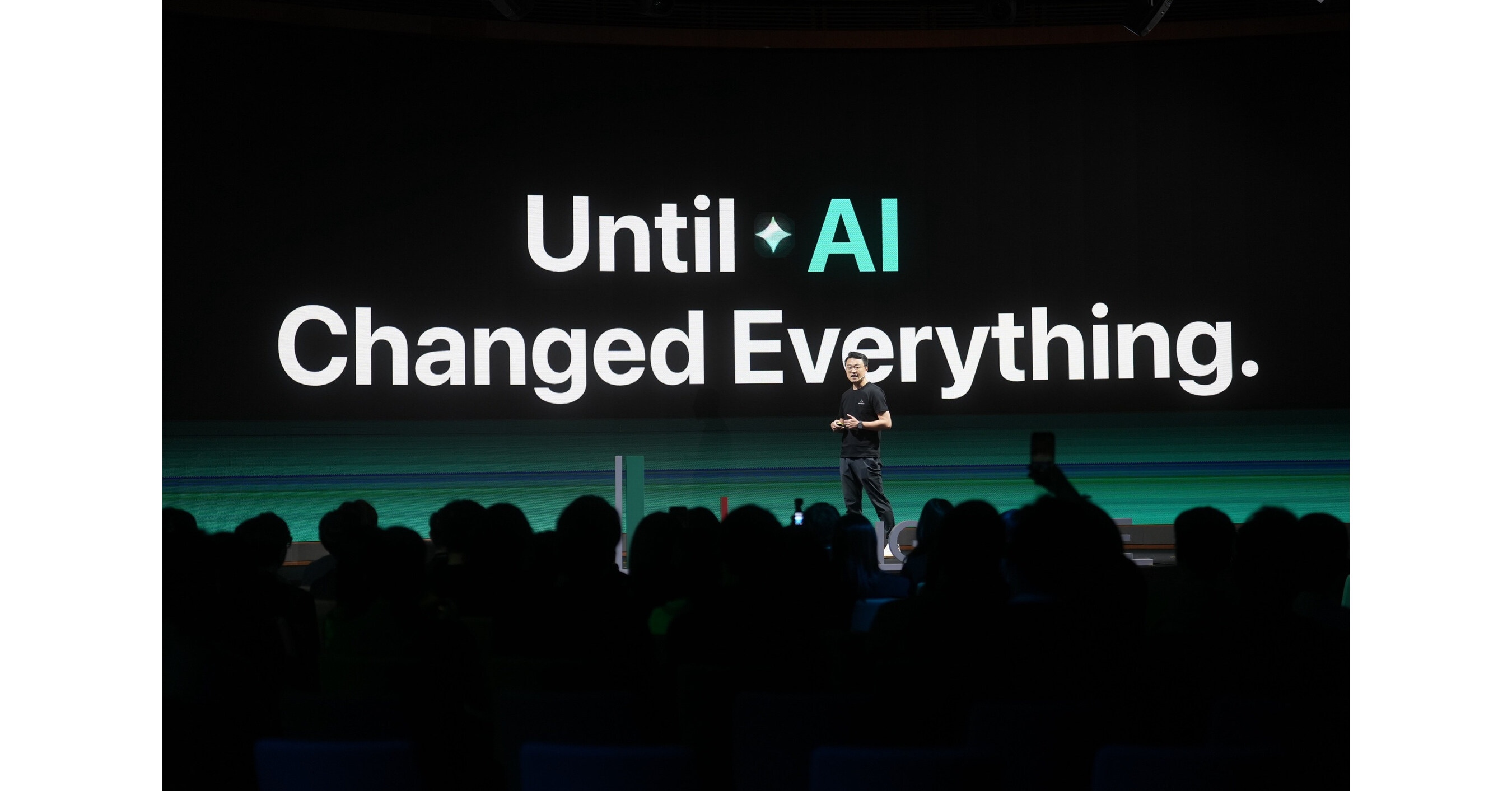 Image issued with Longbridge’s AI-native investing platform announcement.